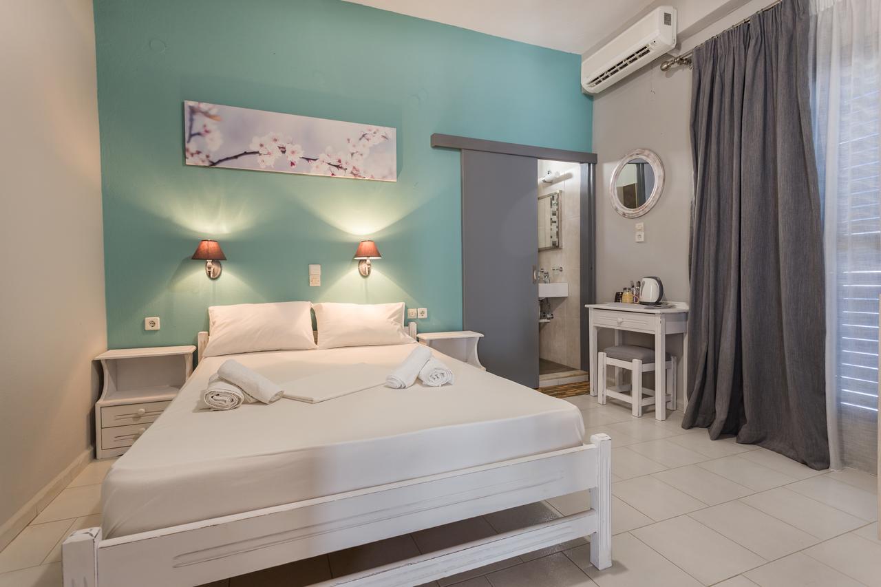 Protopapas Rooms Loutro Buitenkant foto