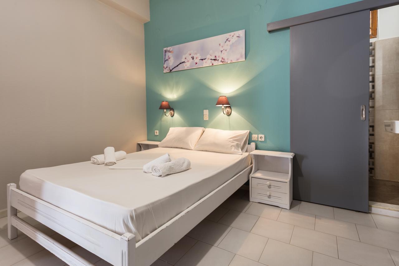 Protopapas Rooms Loutro Buitenkant foto